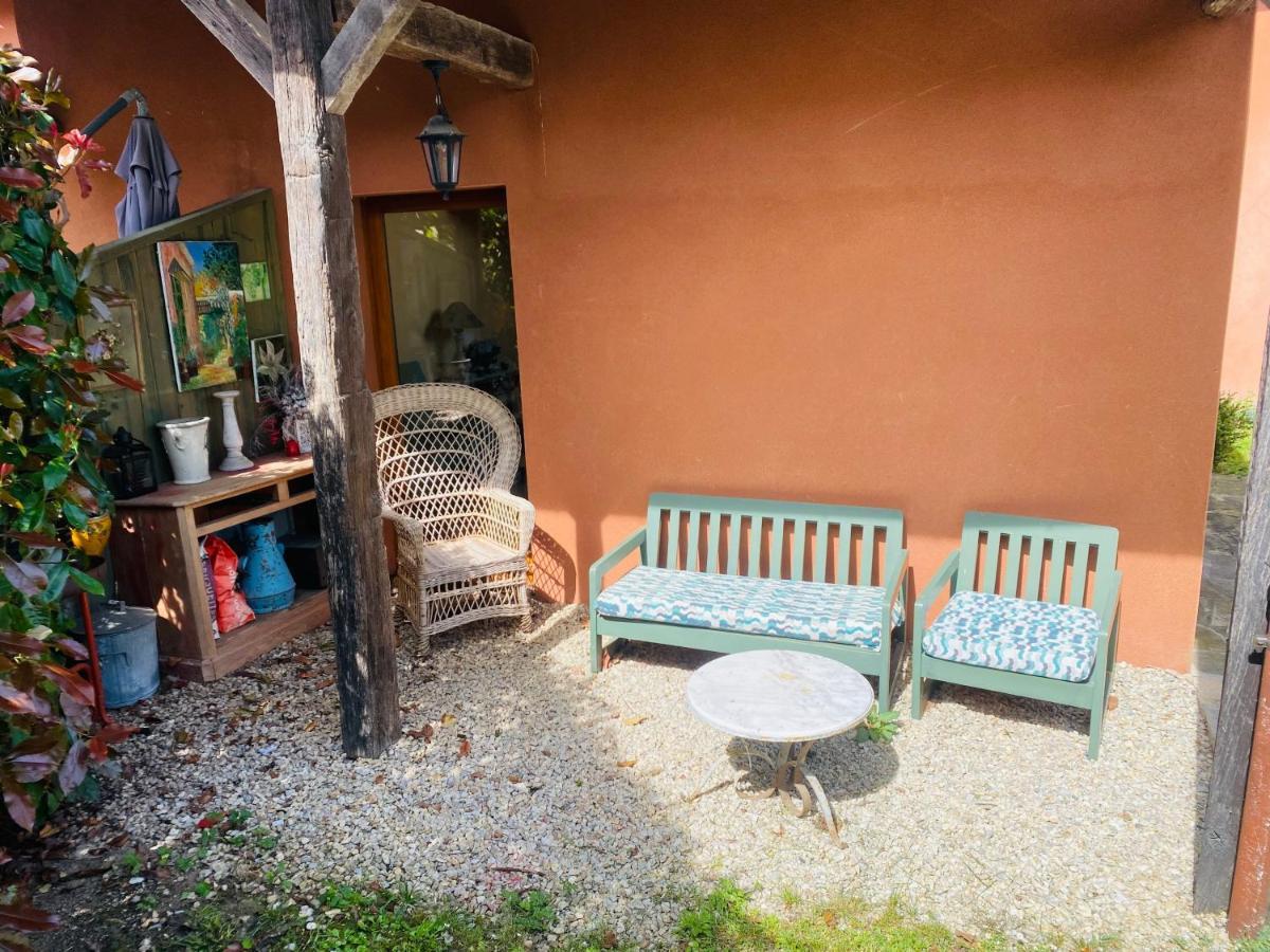Gite Elevage De La Terrasserie Escoutoux Екстериор снимка